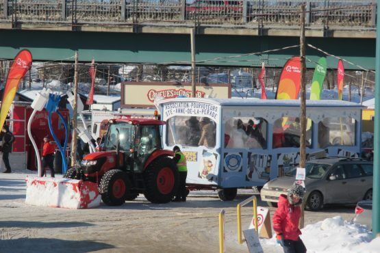 Activités familiales grimard - balade en tramway sur le site